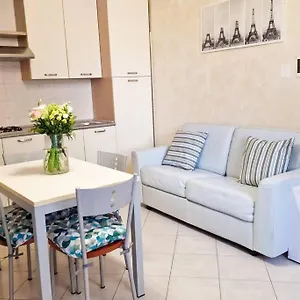  Appartamento A 5 Minuti Metro M2 Milano Casa Nella Corte Italia